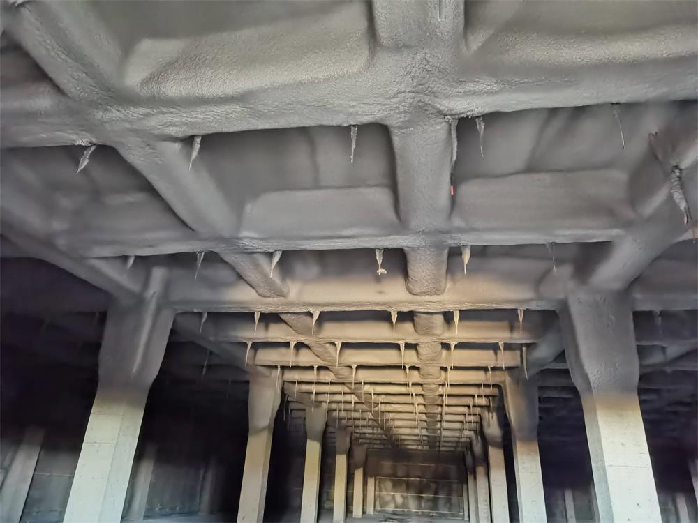 聚氨酯保溫噴涂是不是越厚越貴？